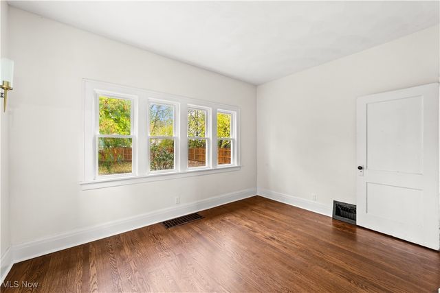 1161 W 8th Street, Lorain, OH 44052