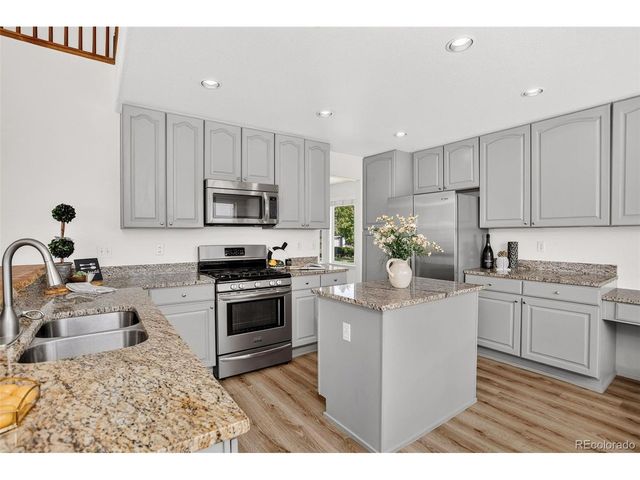 9234 W Hinsdale Pl, Littleton, CO 80128