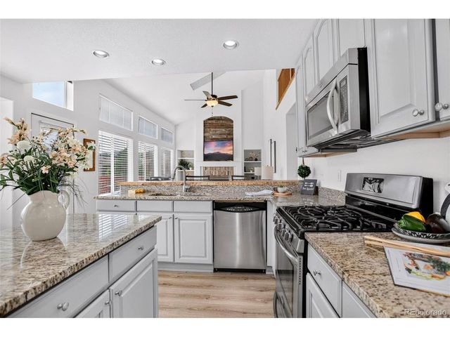9234 W Hinsdale Pl, Littleton, CO 80128