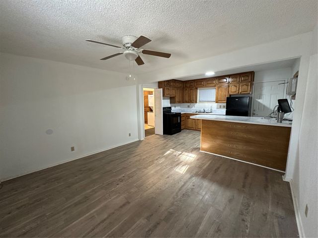 3578 Wayside Avenue, Fort Worth, TX 76110