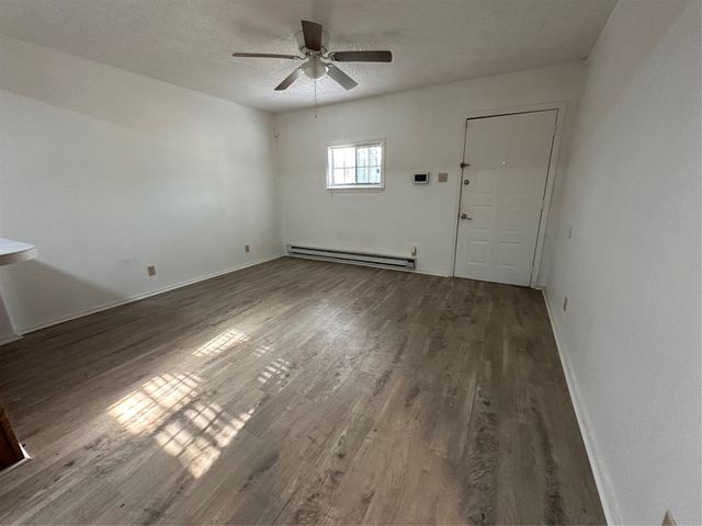 3578 Wayside Avenue, Fort Worth, TX 76110