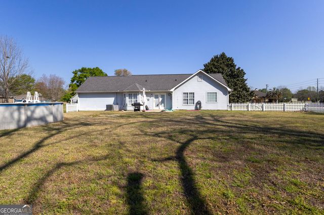 103 Quail Hollow Drive, Warner Robins, GA 31088