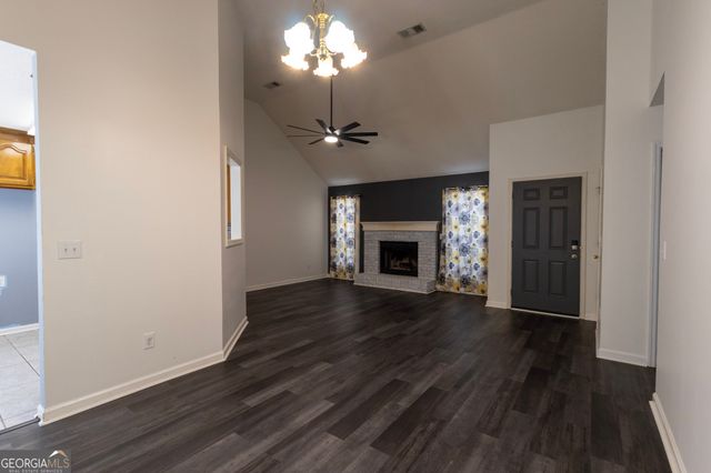 103 Quail Hollow Drive, Warner Robins, GA 31088