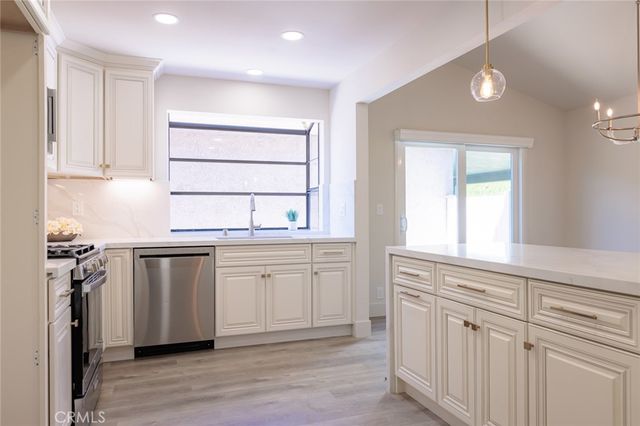 28525 Barbosa, Mission Viejo, CA 92692