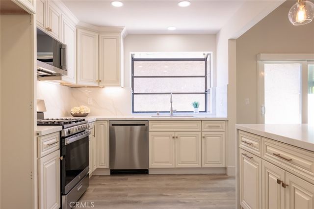 28525 Barbosa, Mission Viejo, CA 92692