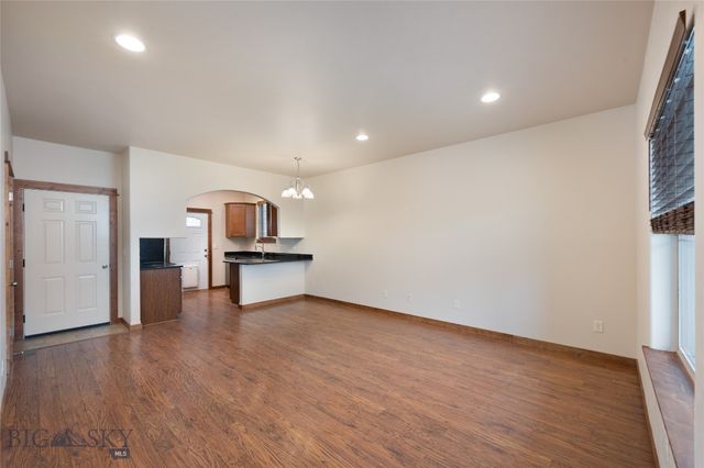 3858 Kimberwicke Street, Bozeman, MT 59718