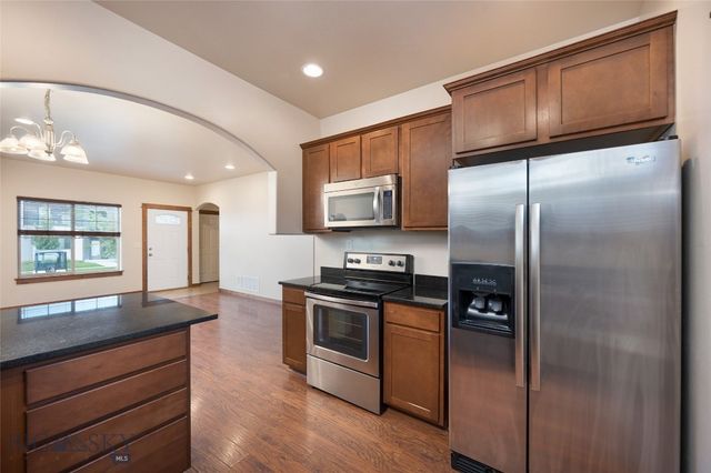 3858 Kimberwicke Street, Bozeman, MT 59718