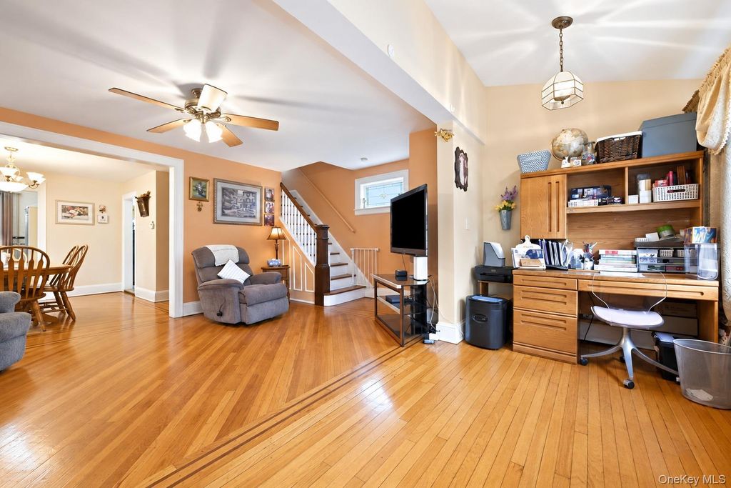 56 Elmwood Street, Valley Stream, NY 11581 — photo 5