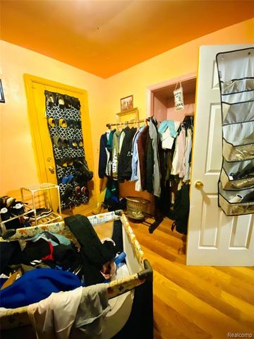 5530 University Place, Detroit, MI 48224