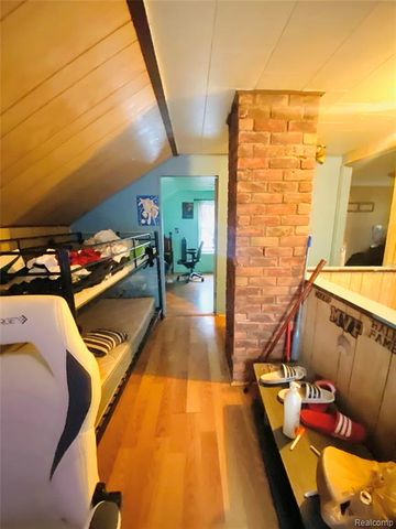 5530 University Place, Detroit, MI 48224