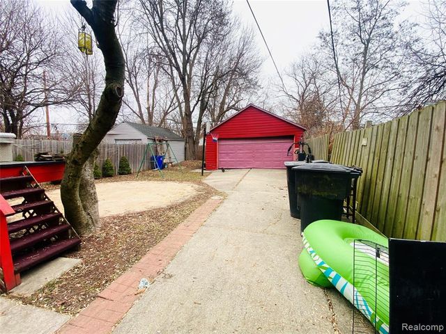 5530 University Place, Detroit, MI 48224