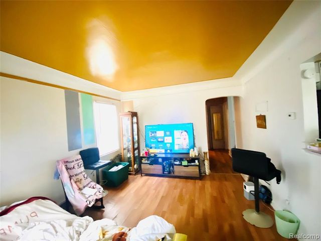 5530 University Place, Detroit, MI 48224