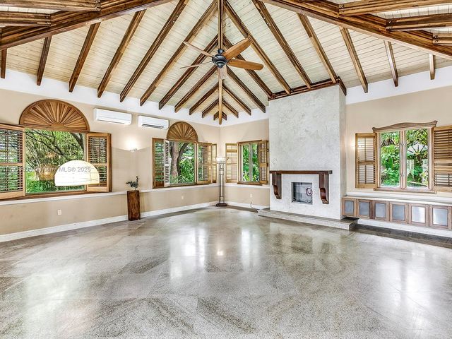 3504 Banyan Cir, Miami, FL 33133