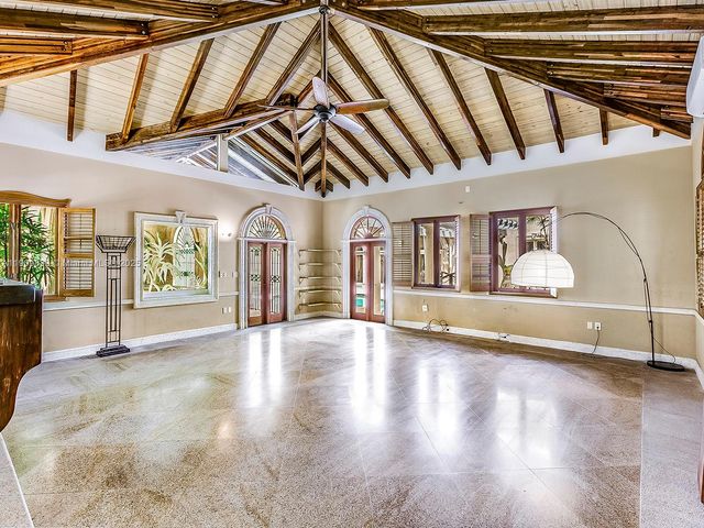 3504 Banyan Cir, Miami, FL 33133