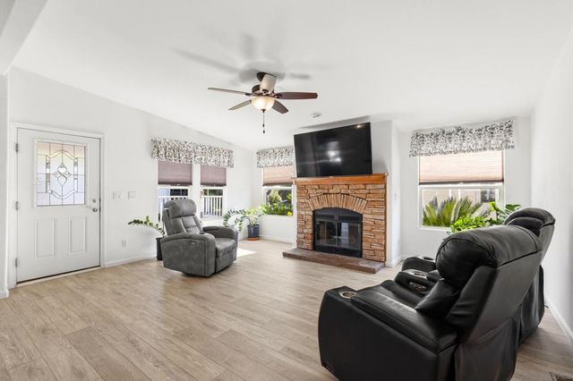 13314 Buena Vista St 71, Poway, CA 92064