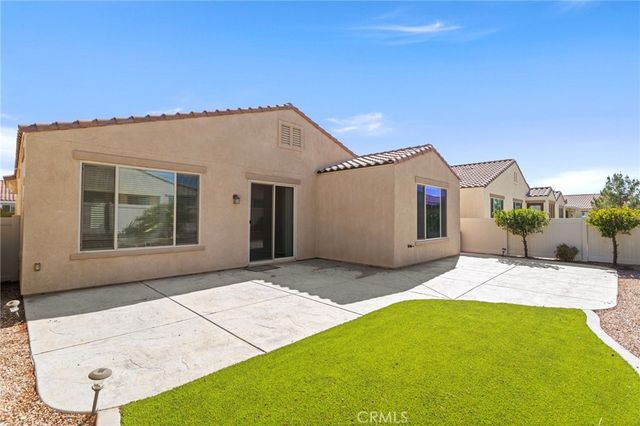 19156 Doral, Apple Valley, CA 92308