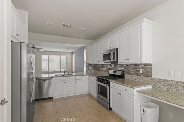 19156 Doral, Apple Valley, CA 92308