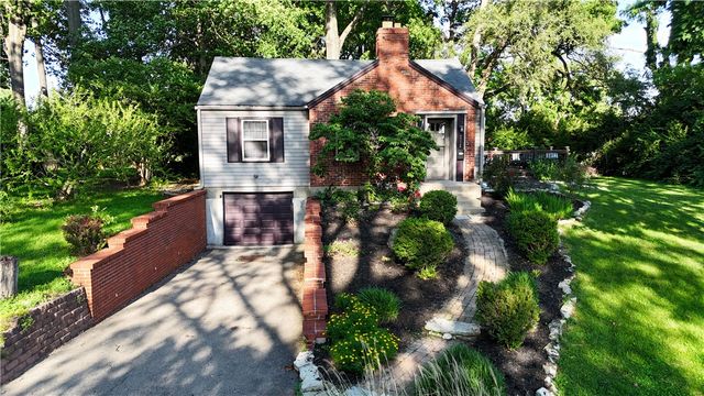 2938 Glenmore Avenue, Kettering, OH 45409