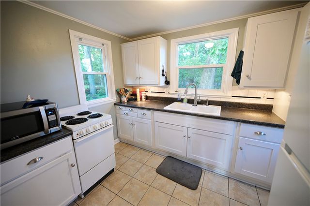 2938 Glenmore Avenue, Kettering, OH 45409