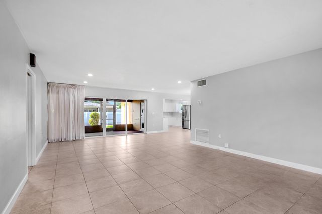 6760 SW 11TH Street, Pembroke Pines, FL 33023