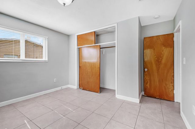 6760 SW 11TH Street, Pembroke Pines, FL 33023