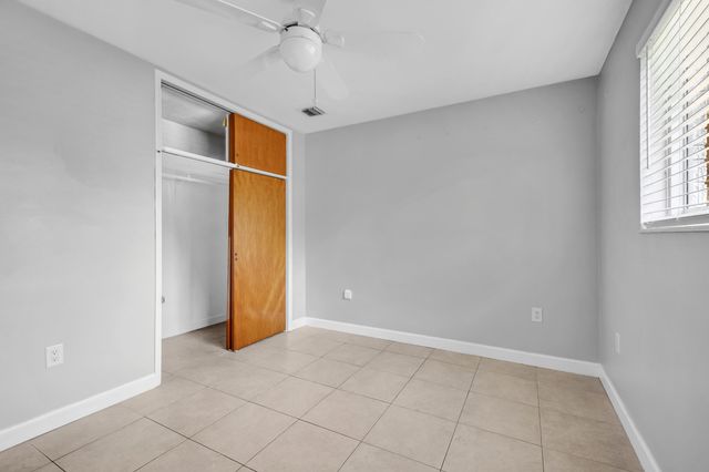 6760 SW 11TH Street, Pembroke Pines, FL 33023