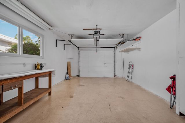 6760 SW 11TH Street, Pembroke Pines, FL 33023