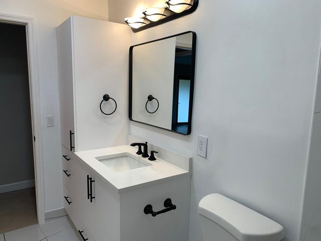 6760 SW 11TH Street, Pembroke Pines, FL 33023