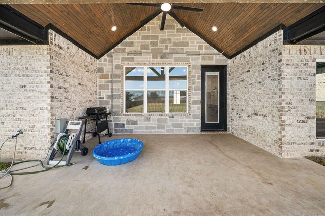 16139 Eagle Lane, Lindale, TX 75771