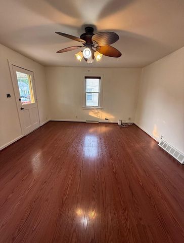 30 LINDALE AVE, Williamstown, NJ 08094