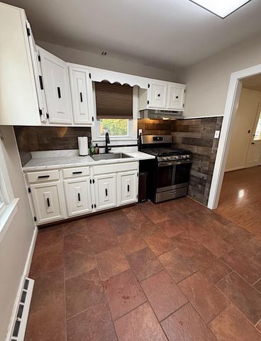 30 LINDALE AVE, Williamstown, NJ 08094