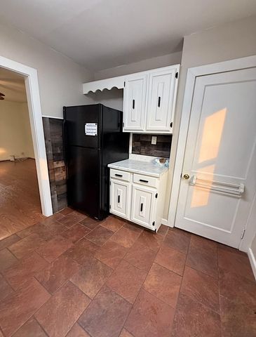 30 LINDALE AVE, Williamstown, NJ 08094