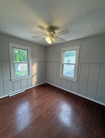 30 LINDALE AVE, Williamstown, NJ 08094