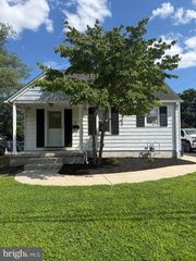 30 LINDALE AVE, Williamstown, NJ 08094