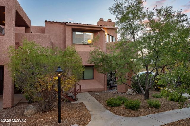 5051 N Sabino Canyon Rd Unit 2216, Tucson, AZ 85750