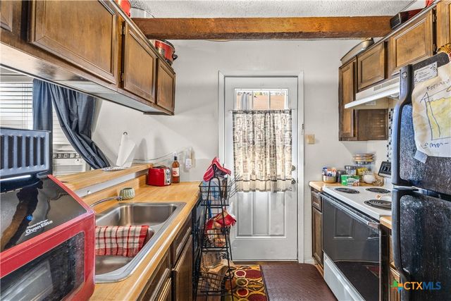 2105 Robert E Lee Drive, Killeen, TX 76543