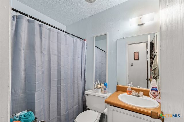 2105 Robert E Lee Drive, Killeen, TX 76543