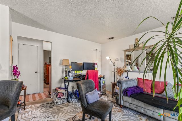 2105 Robert E Lee Drive, Killeen, TX 76543