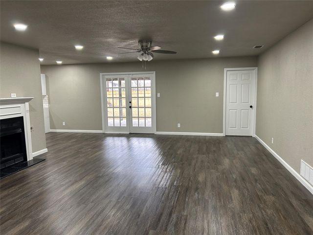 220 N Bernice Drive, Garland, TX 75042