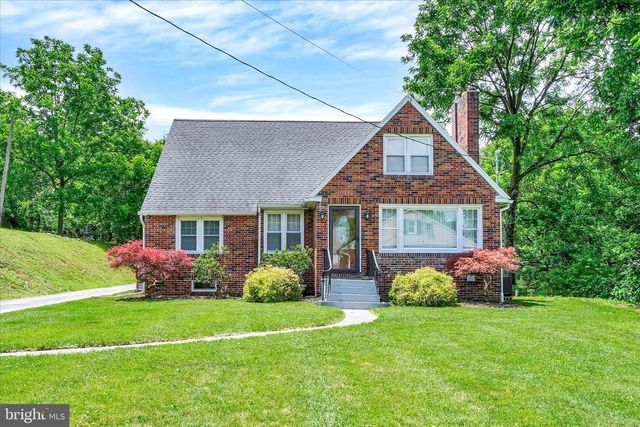 1805 CRALEY RD, Windsor, PA 17366