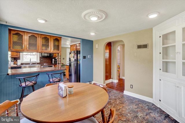 1805 CRALEY RD, Windsor, PA 17366