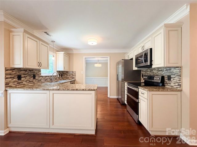 6218 Old Corral Street, Charlotte, NC 28277