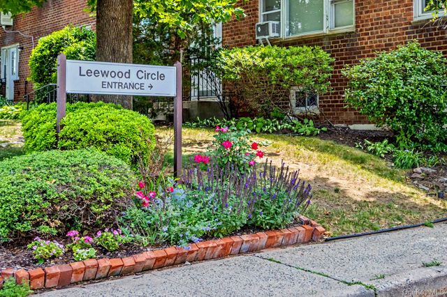 17 Leewood Circle 6R, Eastchester, NY 10709
