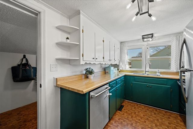 6 Fuller Street, Pelzer, SC 29669