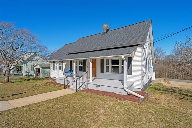 6 Fuller Street, Pelzer, SC 29669