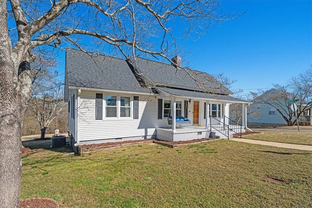 6 Fuller Street, Pelzer, SC 29669