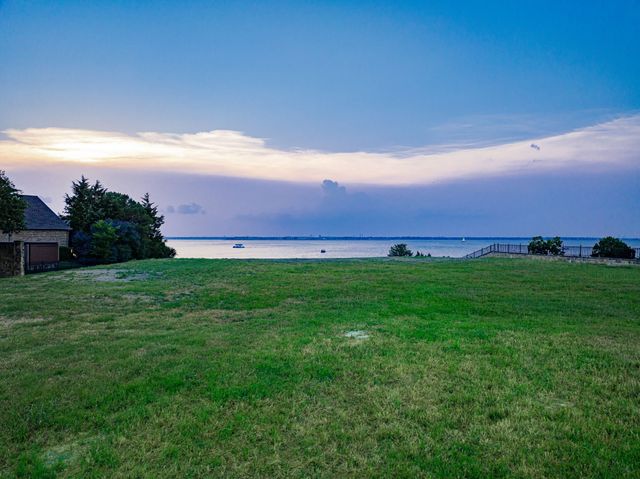 6 Terrabella Lane, Heath, TX 75032