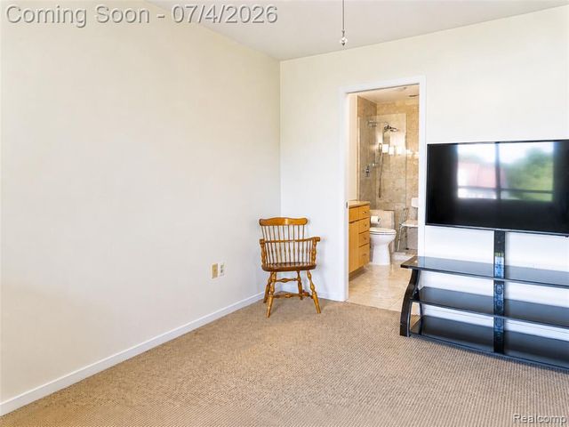 754 Ashley Circle, Rochester Hills, MI 48307