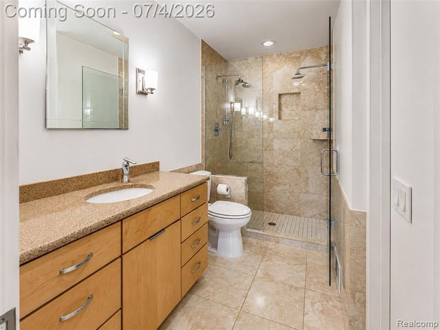 754 Ashley Circle, Rochester Hills, MI 48307