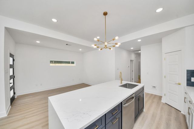 3724 Rebecca Street, Houston, TX 77021